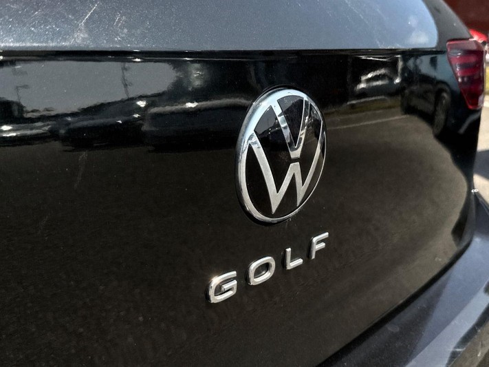 2025 (75) VOLKSWAGEN GOLF 2.0 TDI 150 R-Line 5dr DSG 5628081