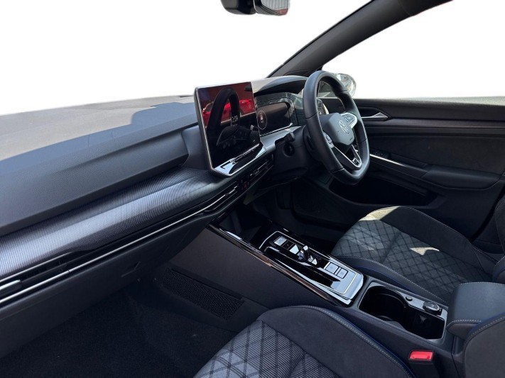 2025 (75) VOLKSWAGEN GOLF 2.0 TDI 150 R-Line 5dr DSG 1