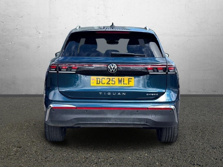 2025 (25) VOLKSWAGEN TIGUAN 1.5 TSI eHybrid Elegance 5dr DSG 5608804