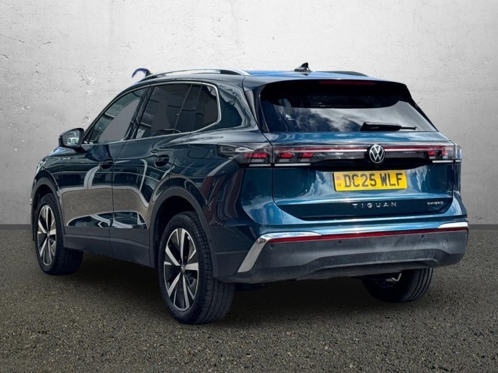 2025 (25) VOLKSWAGEN TIGUAN 1.5 TSI eHybrid Elegance 5dr DSG 5608798