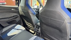2026 (26) VOLKSWAGEN GOLF 2.0 TSI 333 R Black Edition 4Motion 5dr DSG 5638965