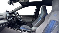 2026 (26) VOLKSWAGEN GOLF 2.0 TSI 333 R Black Edition 4Motion 5dr DSG 5638912