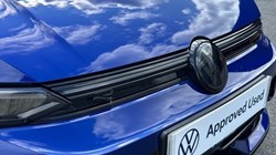 2026 (26) VOLKSWAGEN GOLF 2.0 TSI 333 R Black Edition 4Motion 5dr DSG 5638948