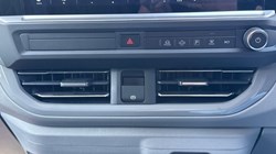 2026 (26) VOLKSWAGEN COMMERCIAL TRANSPORTER 2.0 TDI 170 Sportline Van Auto 5628138