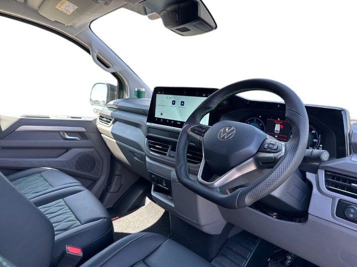 2026 (26) VOLKSWAGEN COMMERCIAL TRANSPORTER 2.0 TDI 170 Sportline Van Auto 5628112