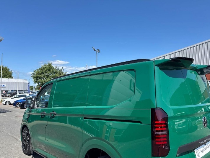 2026 (26) VOLKSWAGEN COMMERCIAL TRANSPORTER 2.0 TDI 170 Sportline Van Auto 5628146