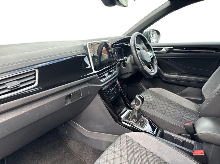 2023 (23) VOLKSWAGEN T-ROC 1.5 TSI R-Line 5dr