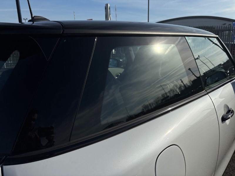  MINI COOPER 1.5 C Sport [Level 1] 3dr Auto 4044036