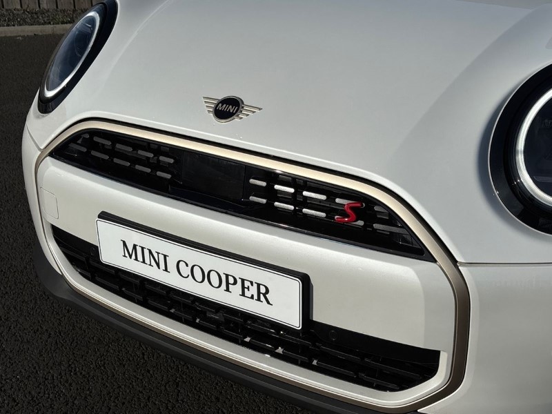  MINI COOPER 1.5 C Sport [Level 1] 3dr Auto 4044027