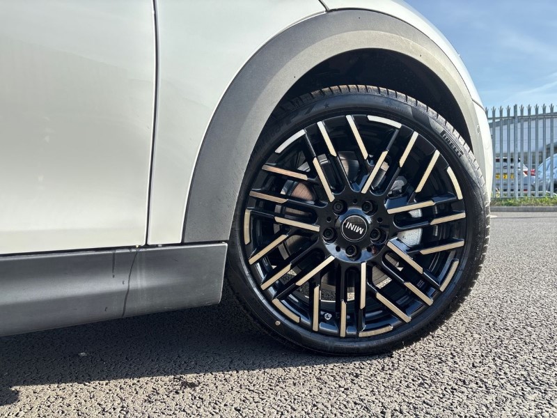  MINI COOPER 1.5 C Sport [Level 1] 3dr Auto 4044034