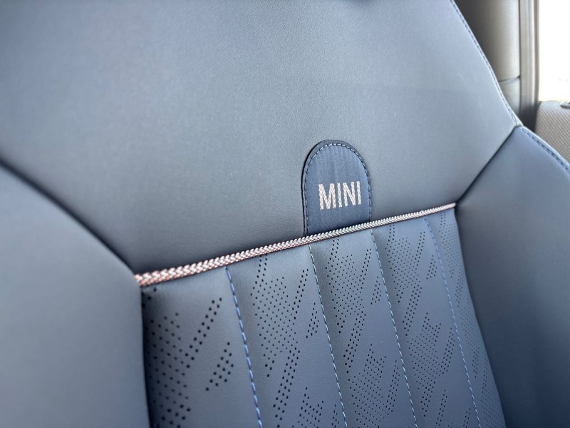  MINI COOPER 1.5 C Sport [Level 1] 3dr Auto 4044011