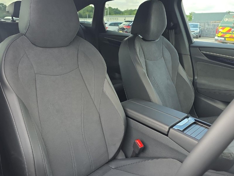 2026 (26) VOLKSWAGEN ID.7 210kW Match Pro S Plus 86kWh 5dr Auto 5717802