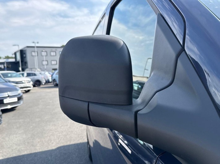 2025 (75) VOLKSWAGEN COMMERCIAL TRANSPORTER 2.0 TDI 110 Commerce Van 5674699