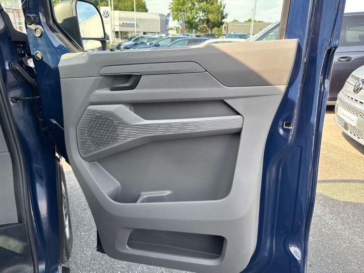 2025 (75) VOLKSWAGEN COMMERCIAL TRANSPORTER 2.0 TDI 110 Commerce Van 5674659