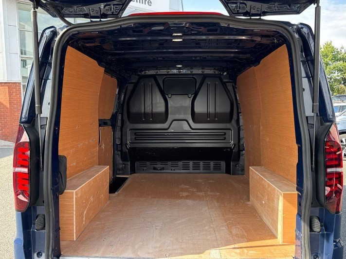 2025 (75) VOLKSWAGEN COMMERCIAL TRANSPORTER 2.0 TDI 110 Commerce Van 5674682