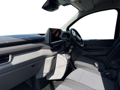 2025 (75) VOLKSWAGEN COMMERCIAL TRANSPORTER 2.0 TDI 110 Commerce Van