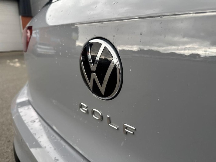 2024 (73) VOLKSWAGEN GOLF 1.5 TSI 150 R-Line 5dr 5689640
