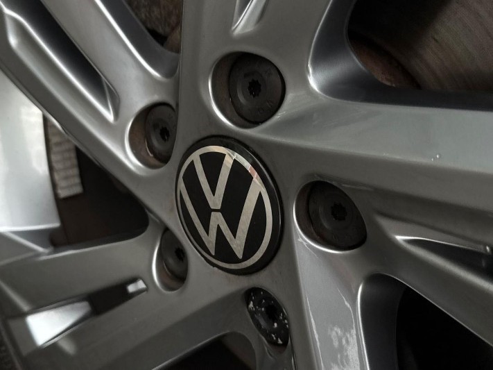 2024 (73) VOLKSWAGEN GOLF 1.5 TSI 150 R-Line 5dr 5689642