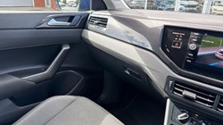 2022 (72) VOLKSWAGEN POLO 1.0 TSI Life 5dr 5685600