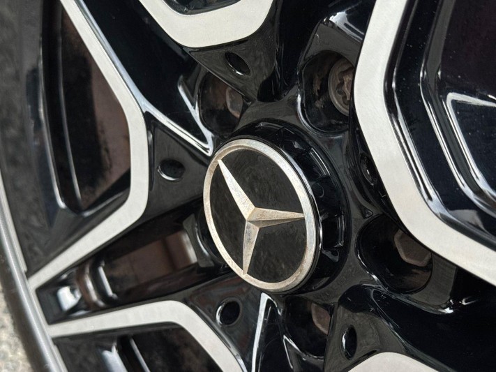 2022 (22) MERCEDES-BENZ A CLASS A250 AMG Line Premium Plus Edition 5dr Auto 5702268