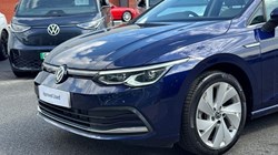 2021 (21) VOLKSWAGEN GOLF 1.5 eTSI 150 Style 5dr DSG 5674617
