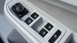 2021 (21) VOLKSWAGEN GOLF 1.5 eTSI 150 Style 5dr DSG 5674589