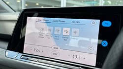 2021 (21) VOLKSWAGEN GOLF 1.5 eTSI 150 Style 5dr DSG 5674604