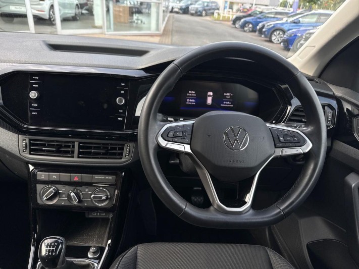 2023 (23) VOLKSWAGEN T-CROSS 1.0 TSI 110 Black Edition 5dr 5694238