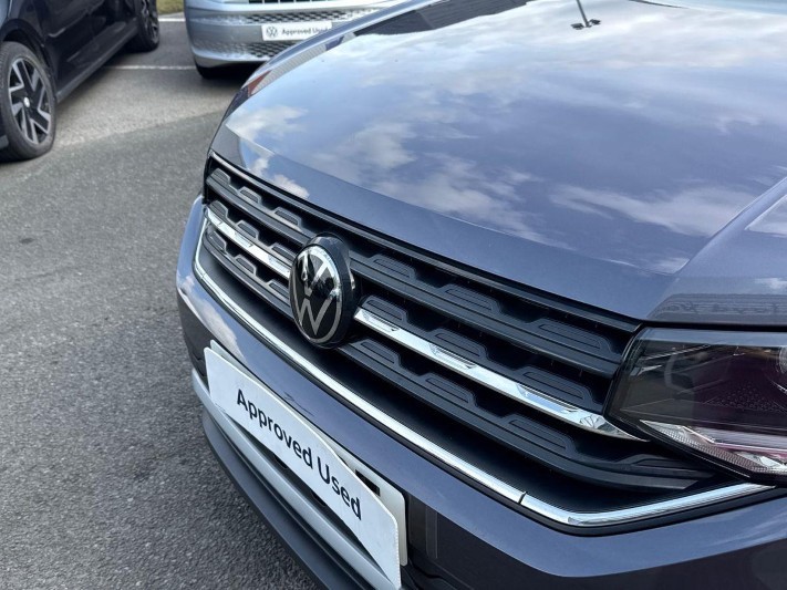 2023 (23) VOLKSWAGEN T-CROSS 1.0 TSI 110 Black Edition 5dr 5694257