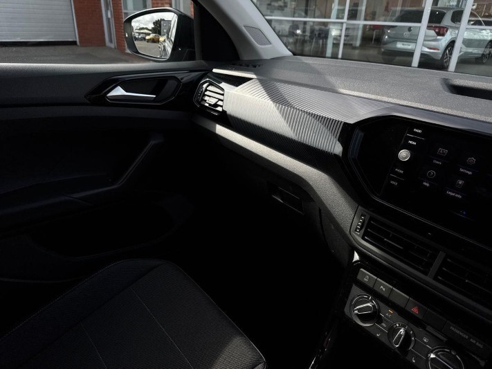 2023 (23) VOLKSWAGEN T-CROSS 1.0 TSI 110 Black Edition 5dr 5694284
