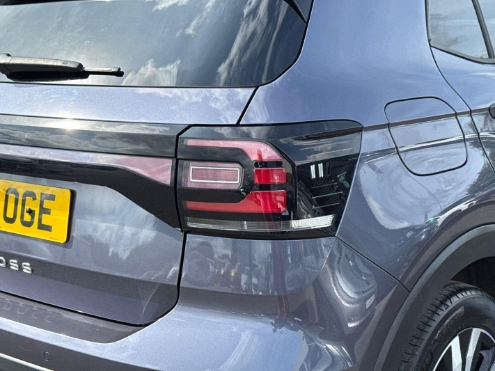 2023 (23) VOLKSWAGEN T-CROSS 1.0 TSI 110 Black Edition 5dr 5694259