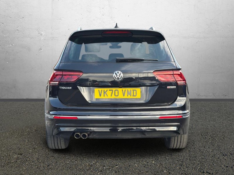 2020 (70) VOLKSWAGEN TIGUAN 2.0 TDi 150 R-Line Tech 5dr 5710350