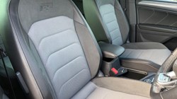 2020 (70) VOLKSWAGEN TIGUAN 2.0 TDi 150 R-Line Tech 5dr 5710359