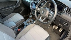 2020 (70) VOLKSWAGEN TIGUAN 2.0 TDi 150 R-Line Tech 5dr 5710347