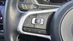 2020 (70) VOLKSWAGEN TIGUAN 2.0 TDi 150 R-Line Tech 5dr 5710361