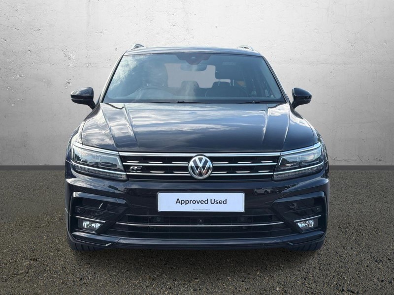 2020 (70) VOLKSWAGEN TIGUAN 2.0 TDi 150 R-Line Tech 5dr 5710351