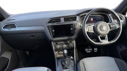 2020 (70) VOLKSWAGEN TIGUAN 2.0 TDi 150 R-Line Tech 5dr 5710352