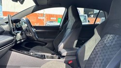 2025 (75) VOLKSWAGEN GOLF 1.5 eTSI 150 Black Edition 5dr DSG 5671097