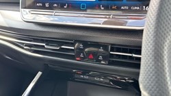 2025 (75) VOLKSWAGEN GOLF 1.5 eTSI 150 Black Edition 5dr DSG 5671093