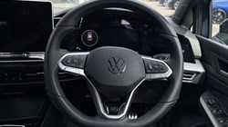 2025 (75) VOLKSWAGEN GOLF 1.5 eTSI 150 Black Edition 5dr DSG 5673736