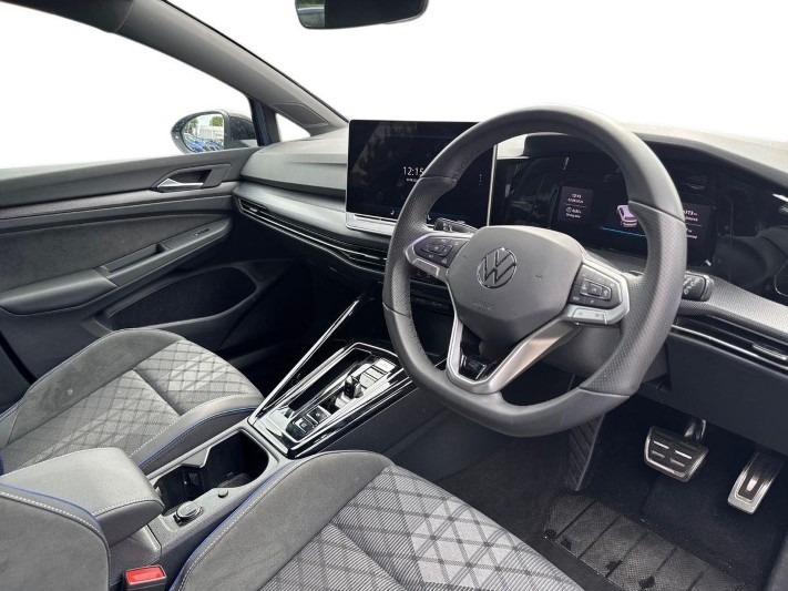 2025 (75) VOLKSWAGEN GOLF 1.5 eTSI 150 Black Edition 5dr DSG 5673722