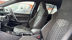 2025 (75) VOLKSWAGEN GOLF 1.5 eTSI 150 Black Edition 5dr DSG 5673752