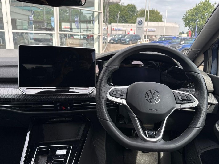 2025 (75) VOLKSWAGEN GOLF 1.5 eTSI 150 Black Edition 5dr DSG 5673740