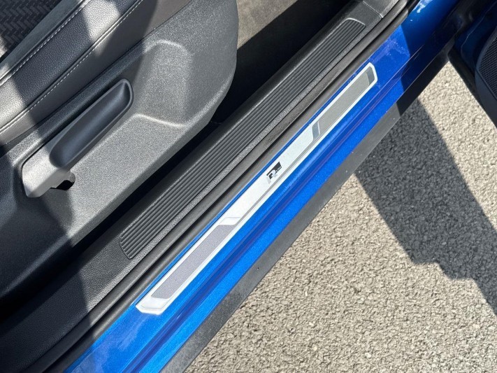2019 (69) VOLKSWAGEN T-ROC 1.5 TSI EVO R-Line 5dr 5703899