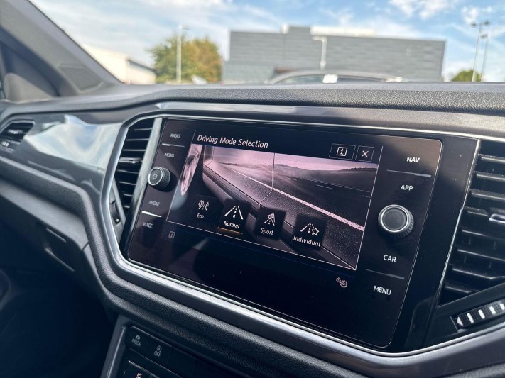 2019 (69) VOLKSWAGEN T-ROC 1.5 TSI EVO R-Line 5dr 5703865
