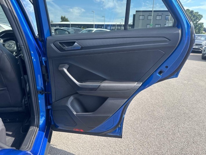 2019 (69) VOLKSWAGEN T-ROC 1.5 TSI EVO R-Line 5dr 5703896