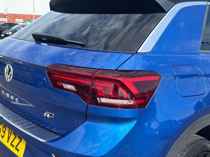 2019 (69) VOLKSWAGEN T-ROC 1.5 TSI EVO R-Line 5dr 5703880