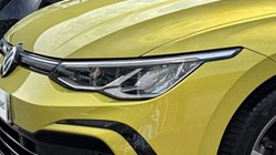 2020 (70) VOLKSWAGEN GOLF 1.5 TSI 150 R-Line 5dr 5673678
