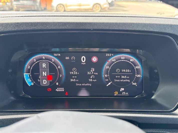 2025 (25) VOLKSWAGEN CADDY MAXI 1.5 TSI Life 116 5dr DSG [Tech Pack] 5701699