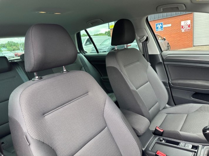 2019 (69) VOLKSWAGEN GOLF 2.0 TDI Match Edition 5dr 5694091